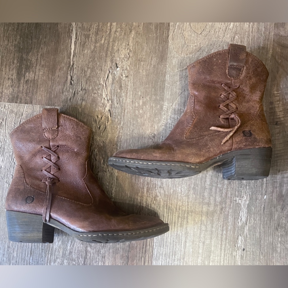 FINAL PRICE Born Leather Brown Boots